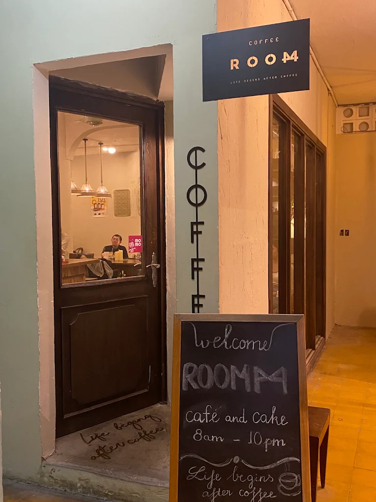 Room44 Caffe thumbnail 5