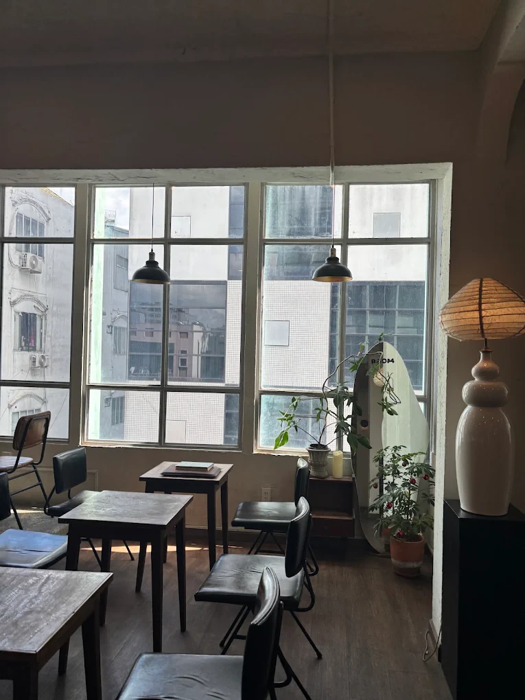 Room44 Caffe thumbnail 6